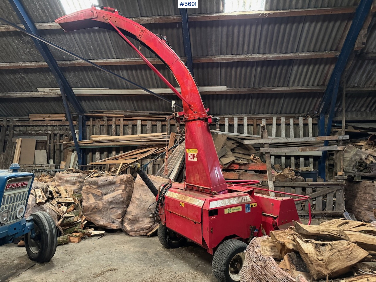 JF FC 850 Fine shredder + a dividing machine. - Hay and forage equipment: picture 4 JF FC 850 Fine shredder + a dividing machine. - Hay and forage equipment: picture 4