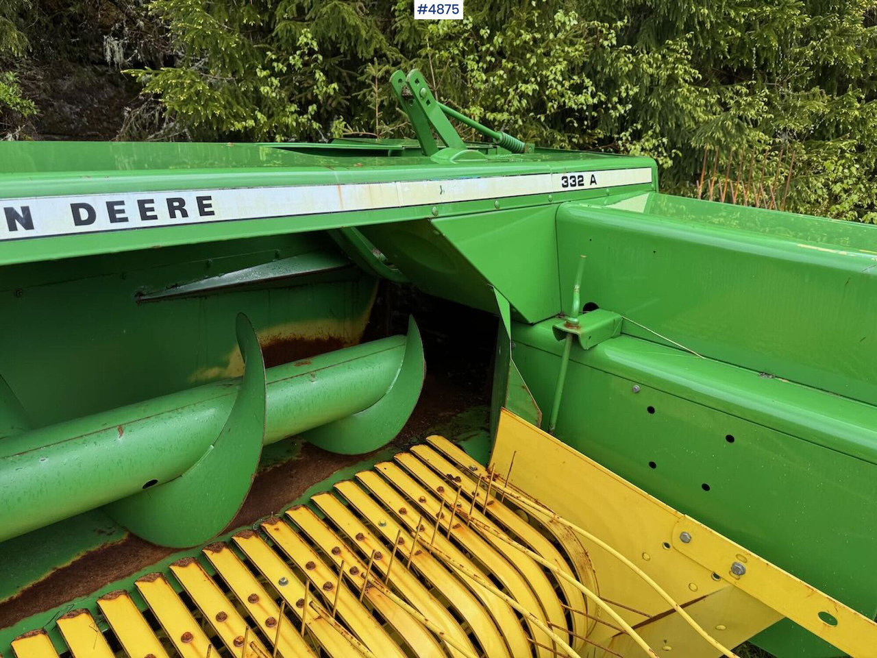John Deere 332A square baler - Hay and forage equipment: picture 4 John Deere 332A square baler - Hay and forage equipment: picture 4