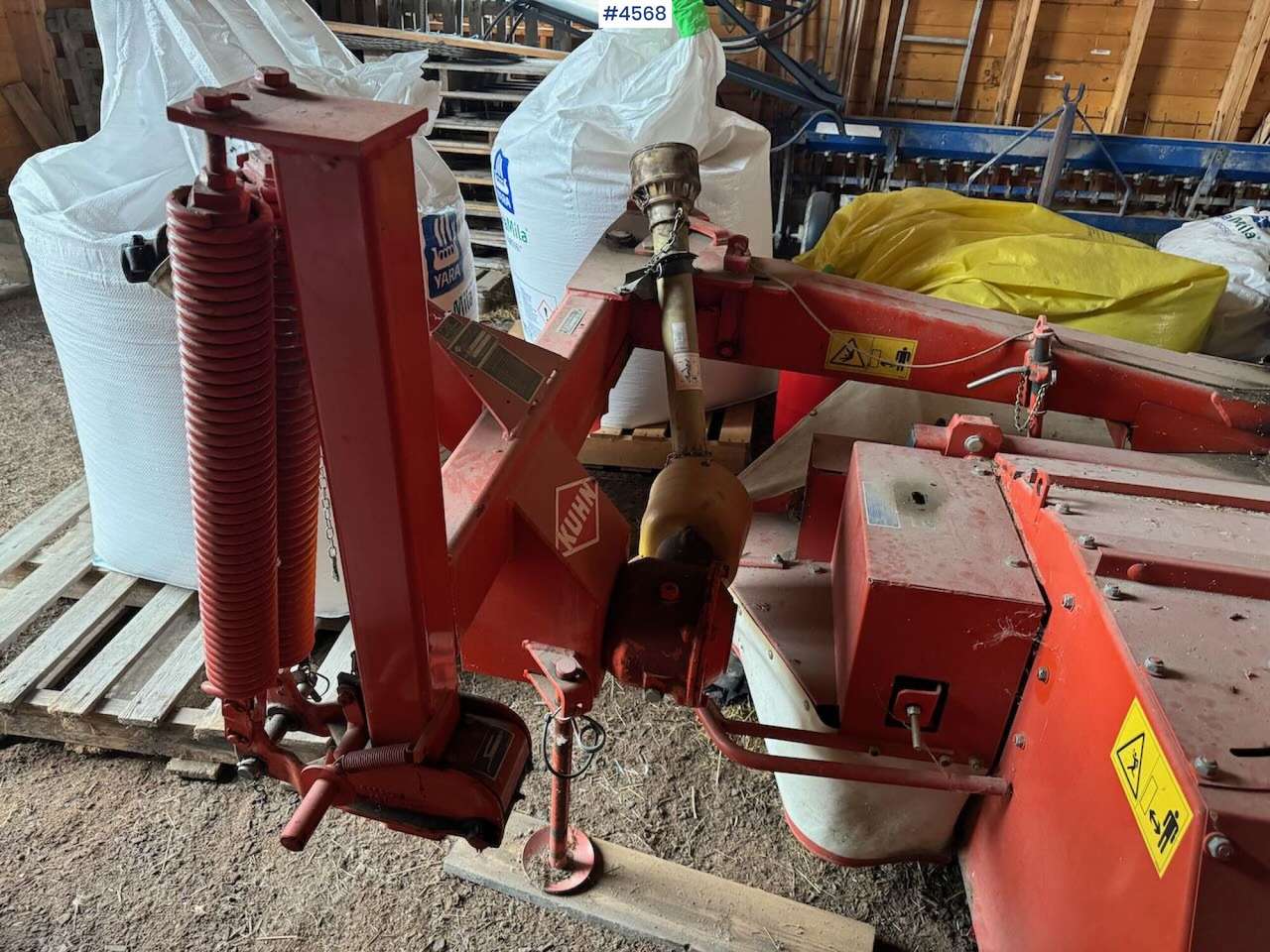 Kuhn grass mower - Hay and forage equipment: picture 1 Kuhn grass mower - Hay and forage equipment: picture 1