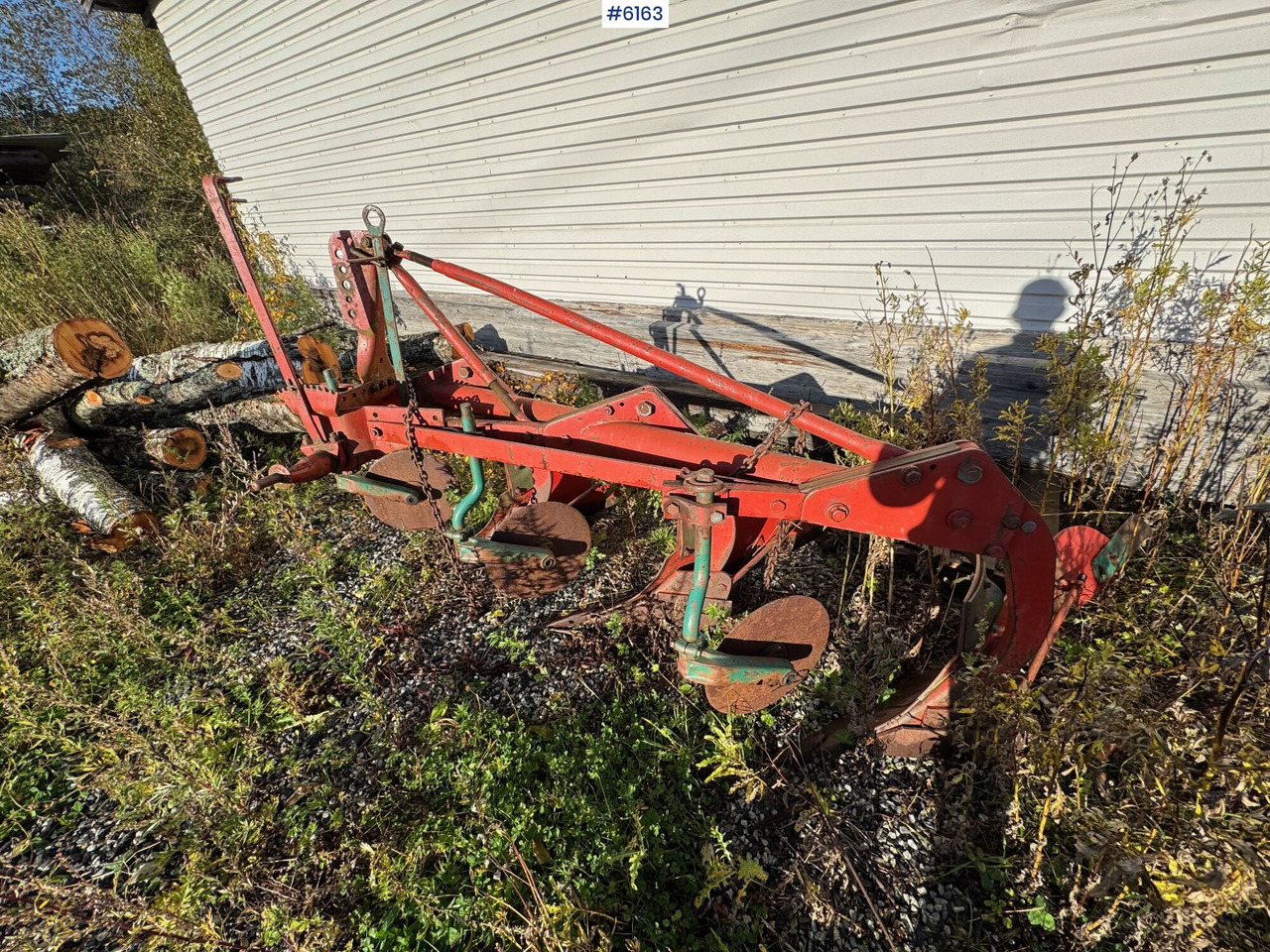 Kverneland 3 skjærs teigplog - Soil tillage equipment: picture 1 Kverneland 3 skjærs teigplog - Soil tillage equipment: picture 1