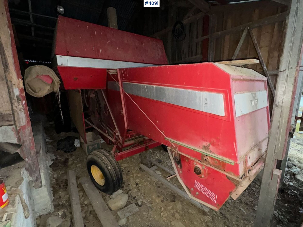 Massey Ferguson 187 Combine harvester - Combine harvester: picture 3 Massey Ferguson 187 Combine harvester - Combine harvester: picture 3