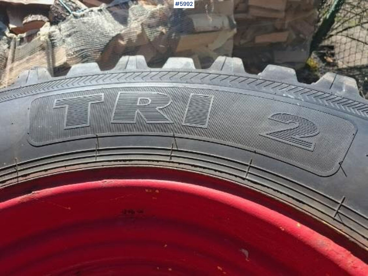 Nokian TRI2 2stk dekk på felg 540/65R30 - Wheel and tire package: picture 4 Nokian TRI2 2stk dekk på felg 540/65R30 - Wheel and tire package: picture 4