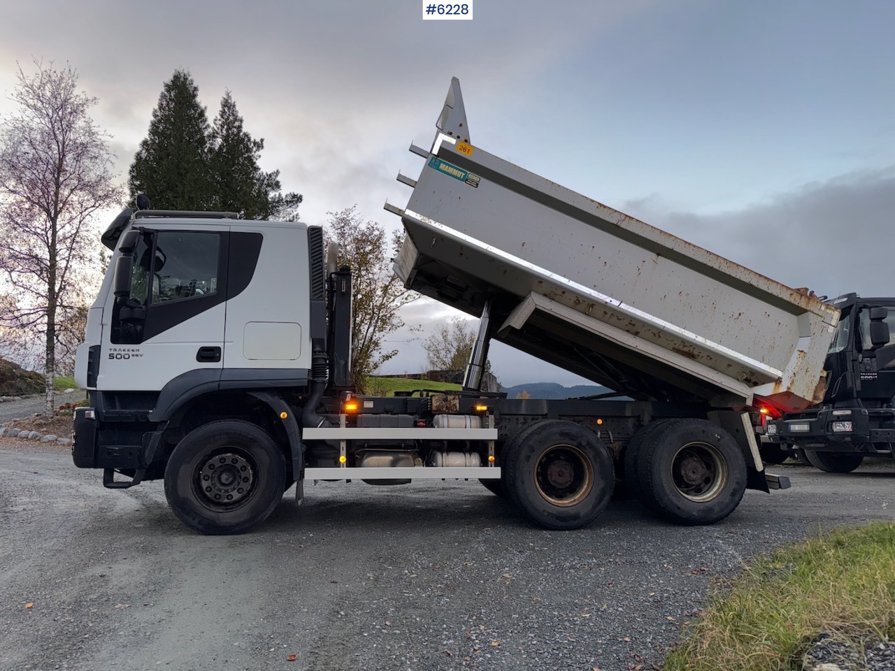 2014 Iveco AT 260T Trakker 500 EEV 6x4 Tipper Truck - Other machinery: picture 3 2014 Iveco AT 260T Trakker 500 EEV 6x4 Tipper Truck - Other machinery: picture 3