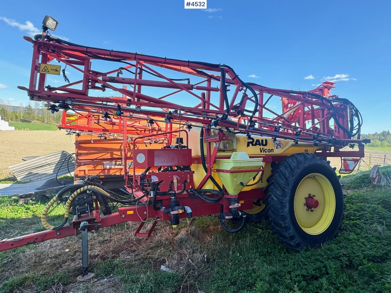 Rau Vicon Field Sprayer - Sprayer: picture 1 Rau Vicon Field Sprayer - Sprayer: picture 1