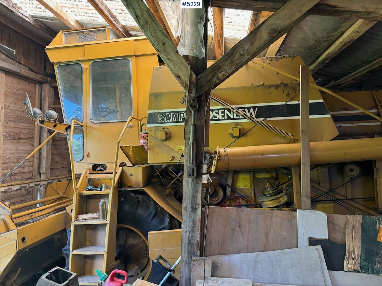 Sampo Rosenlew 500 - Combine harvester: picture 3 Sampo Rosenlew 500 - Combine harvester: picture 3
