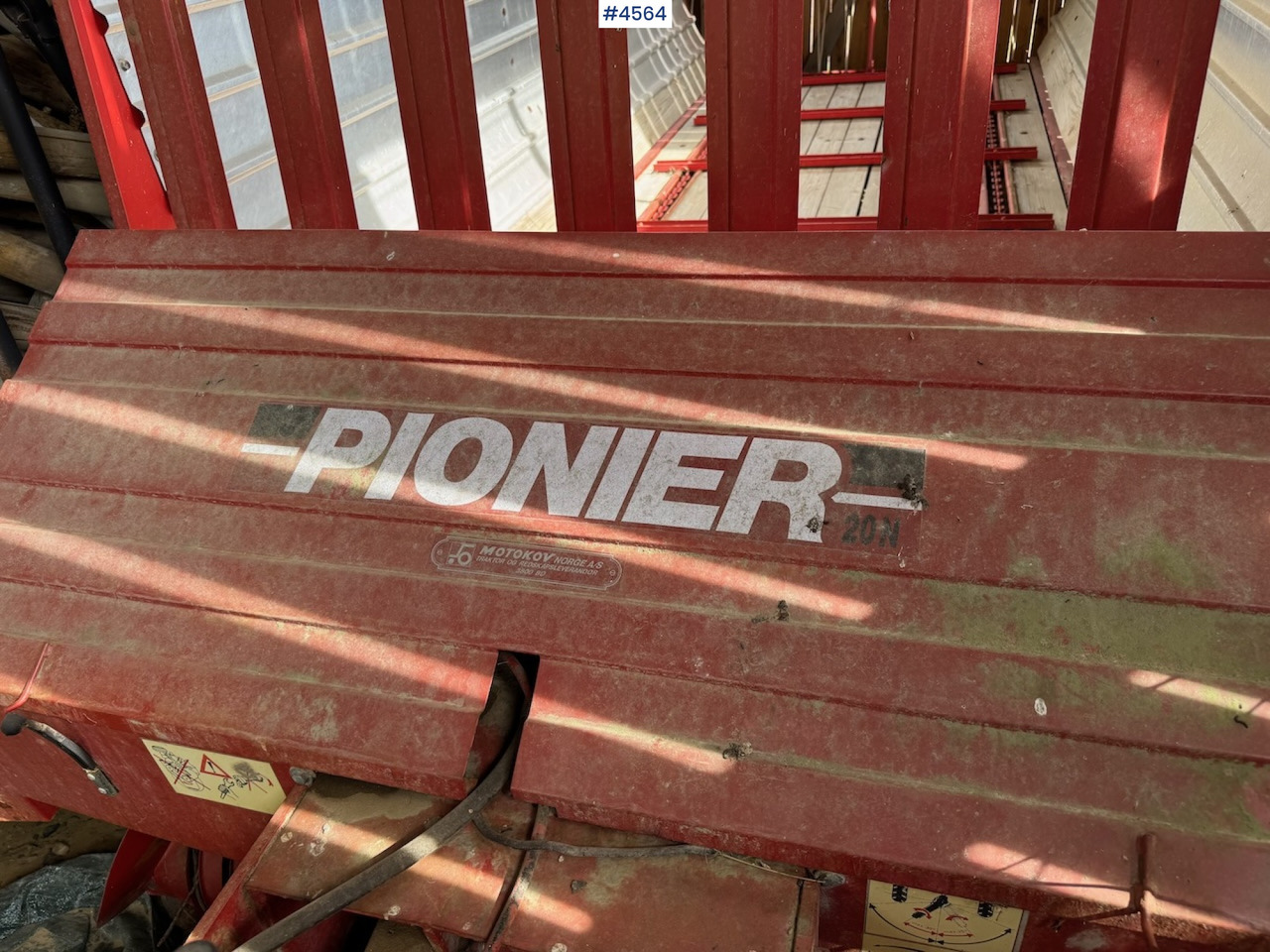 Sip Pioneer 20 N Loader - Hay and forage equipment: picture 5 Sip Pioneer 20 N Loader - Hay and forage equipment: picture 5