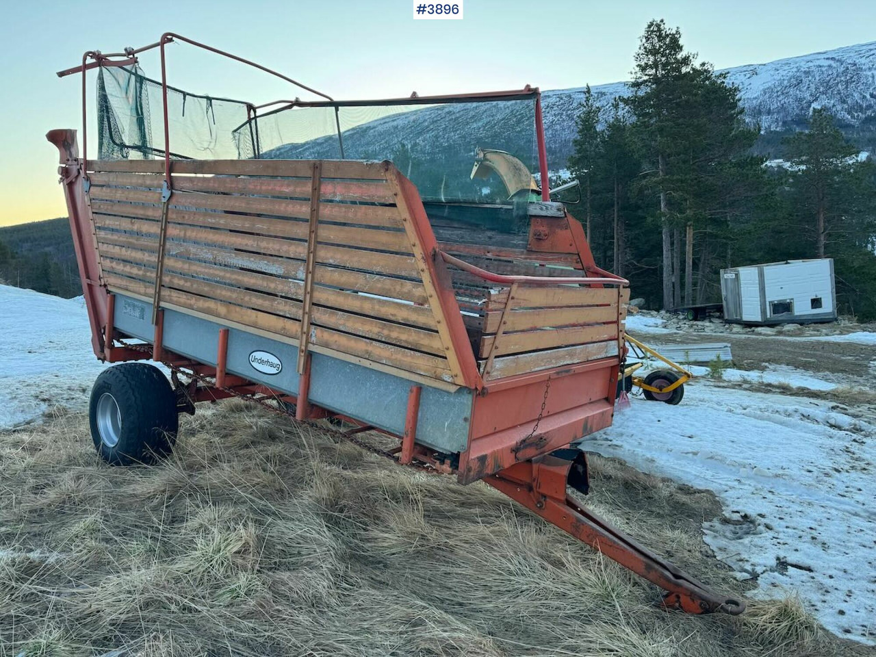 Underhaug 7012 Unloader wagon - Hay and forage equipment: picture 1 Underhaug 7012 Unloader wagon - Hay and forage equipment: picture 1