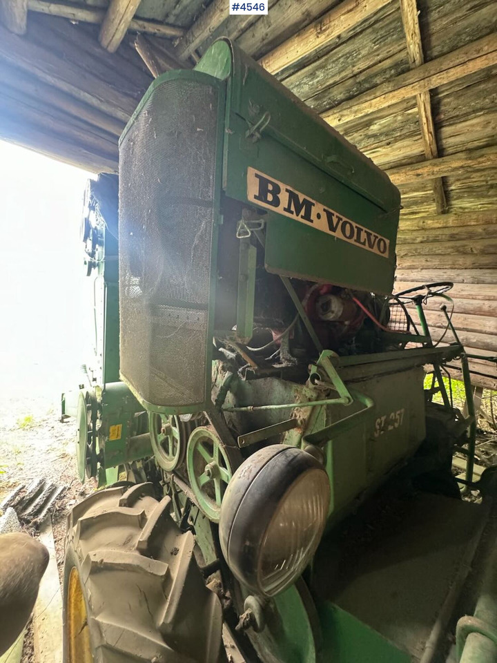 Volvo BM ST257 thresher repair object - Combine harvester: picture 4 Volvo BM ST257 thresher repair object - Combine harvester: picture 4