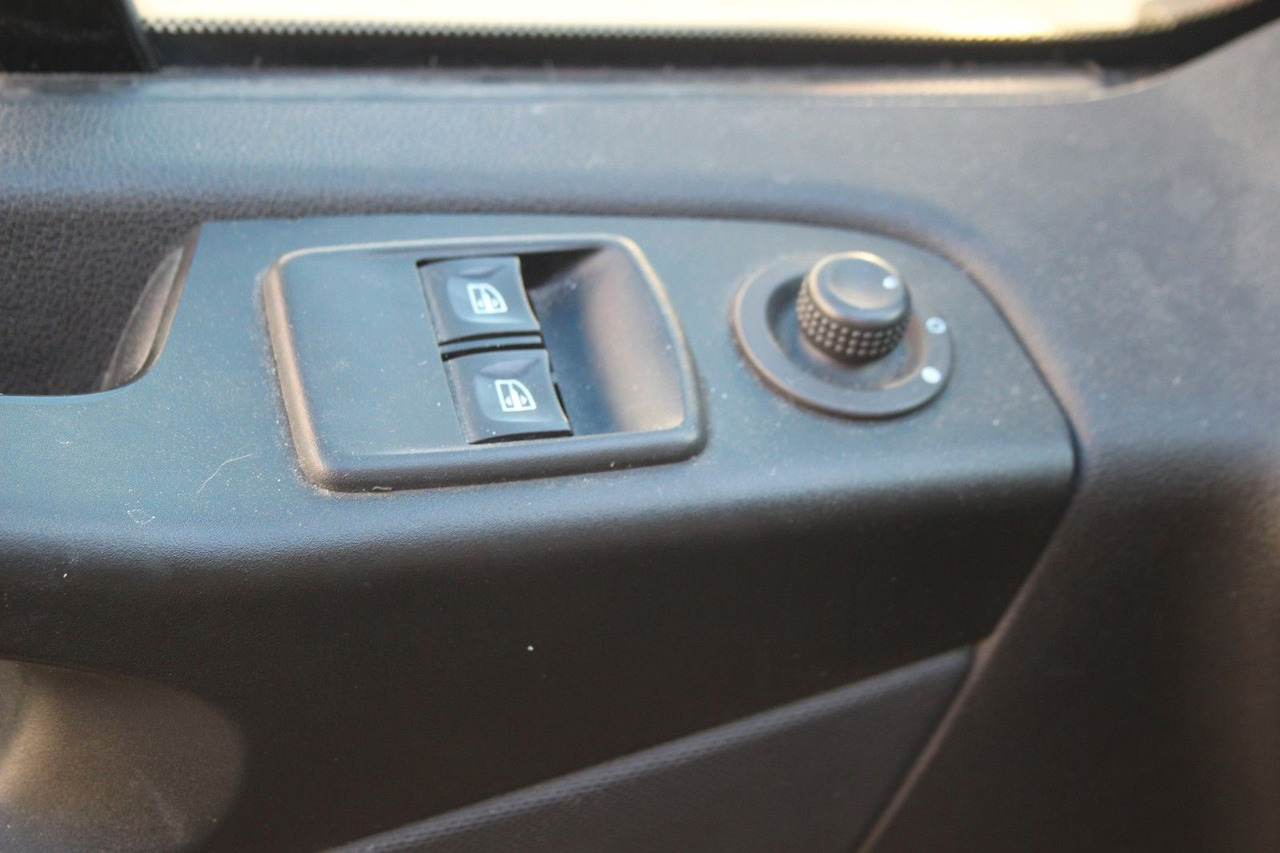 Panel van Opel Vivaro B KLIMA NAVI STANDHEIZUNG: picture 6 Panel van Opel Vivaro B KLIMA NAVI STANDHEIZUNG: picture 6