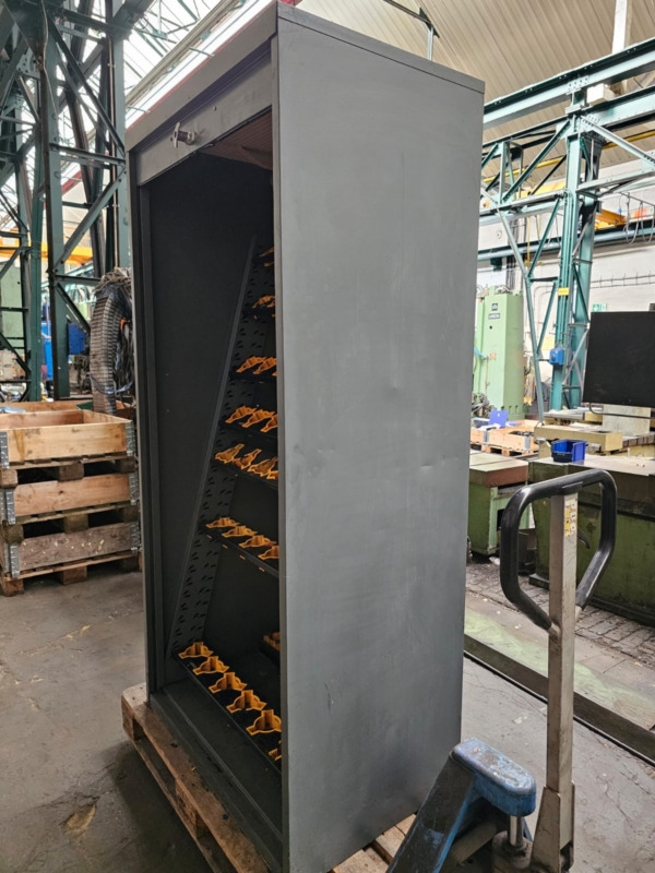 Rolladenschrank fuer SK 50 - Workshop equipment: picture 2 Rolladenschrank fuer SK 50 - Workshop equipment: picture 2