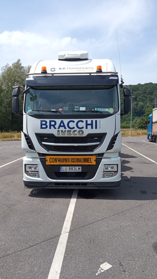 IVECO IVECO STRALIS 510 Hi-Way AS 440STX/P Euro VI z salonu Italia - Tractor unit: picture 1 IVECO IVECO STRALIS 510 Hi-Way AS 440STX/P Euro VI z salonu Italia - Tractor unit: picture 1