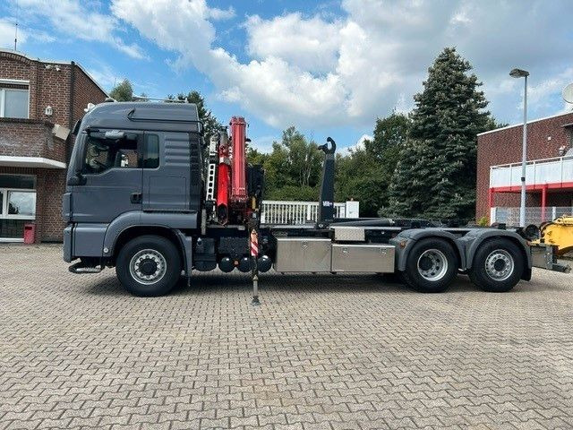 Hook lift truck, Crane truck MAN 26.500 Abroller + Fassi F125A Kran  6x2-4 Allrad: picture 13