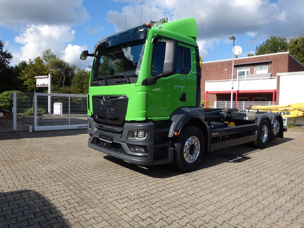 MAN 26.520 TGS HYVA Abroller 6x2 NEU !!! - Hook lift truck: picture 1 MAN 26.520 TGS HYVA Abroller 6x2 NEU !!! - Hook lift truck: picture 1