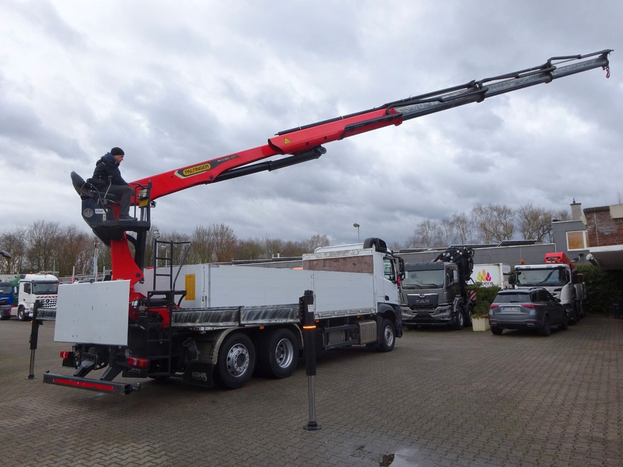 Mercedes-Benz 2648 Baustoffpritsche + PK 23001 TEC3 Kran Mercedes-Benz 2648 Baustoffpritsche + PK 23001 TEC3 Kran - Dropside/ Flatbed truck: picture 2 Mercedes-Benz 2648 Baustoffpritsche + PK 23001 TEC3 Kran Mercedes-Benz 2648 Baustoffpritsche + PK 23001 TEC3 Kran - Dropside/ Flatbed truck: picture 2