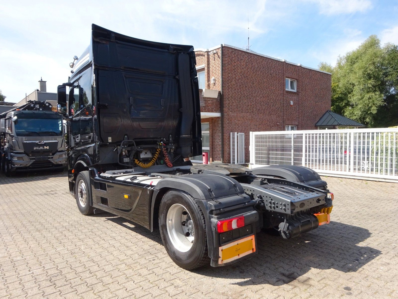 Mercedes-Benz 1845 Actros Megaspace SZM 4x2 - Tractor unit: picture 4 Mercedes-Benz 1845 Actros Megaspace SZM 4x2 - Tractor unit: picture 4