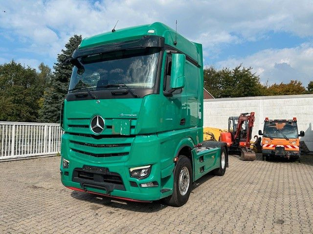 Mercedes-Benz 1851 Actros SZM mit Kipper-Pumpe 4x2 - Tractor unit: picture 1 Mercedes-Benz 1851 Actros SZM mit Kipper-Pumpe 4x2 - Tractor unit: picture 1
