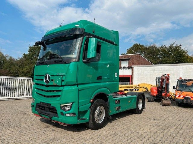 Mercedes-Benz 1851 Actros SZM mit Kipper-Pumpe 4x2 - Tractor unit: picture 2 Mercedes-Benz 1851 Actros SZM mit Kipper-Pumpe 4x2 - Tractor unit: picture 2