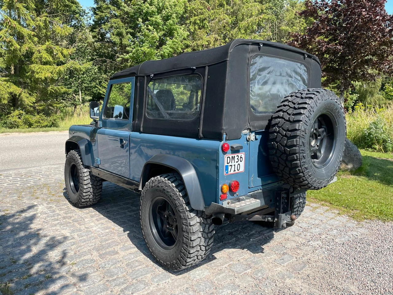 Land Rover LR Defender 90 Soft Top V8 Automatic 60000 brutt Land Rover LR Defender 90 SoftTop V8 Automatic - Pickup truck: picture 3 Land Rover LR Defender 90 Soft Top V8 Automatic 60000 brutt Land Rover LR Defender 90 SoftTop V8 Automatic - Pickup truck: picture 3