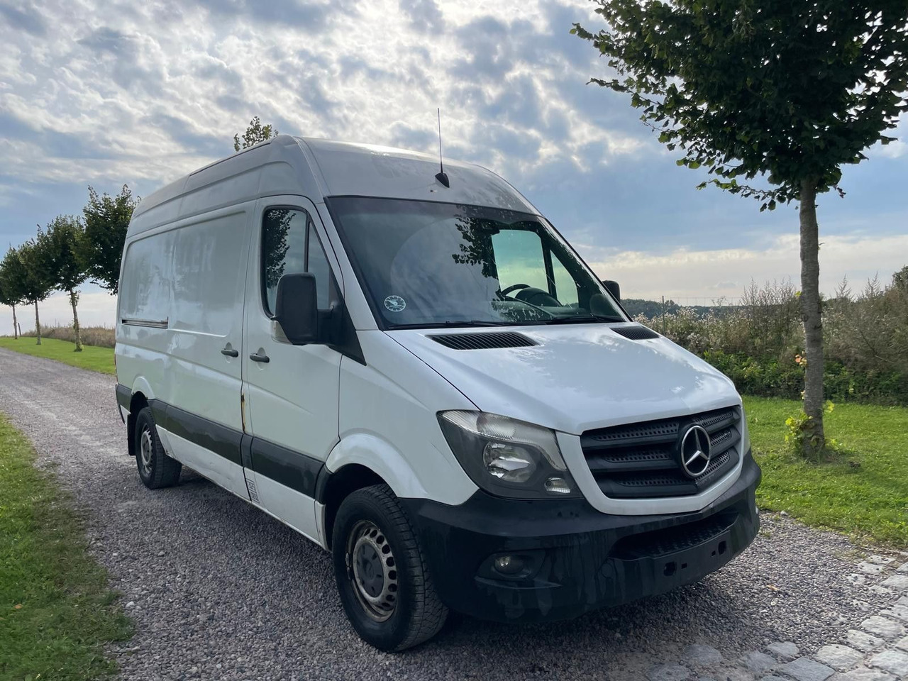 Mercedes-Benz Sprinter II Kasten 216 CDI Lang + Hoch - Small van: picture 1 Mercedes-Benz Sprinter II Kasten 216 CDI Lang + Hoch - Small van: picture 1