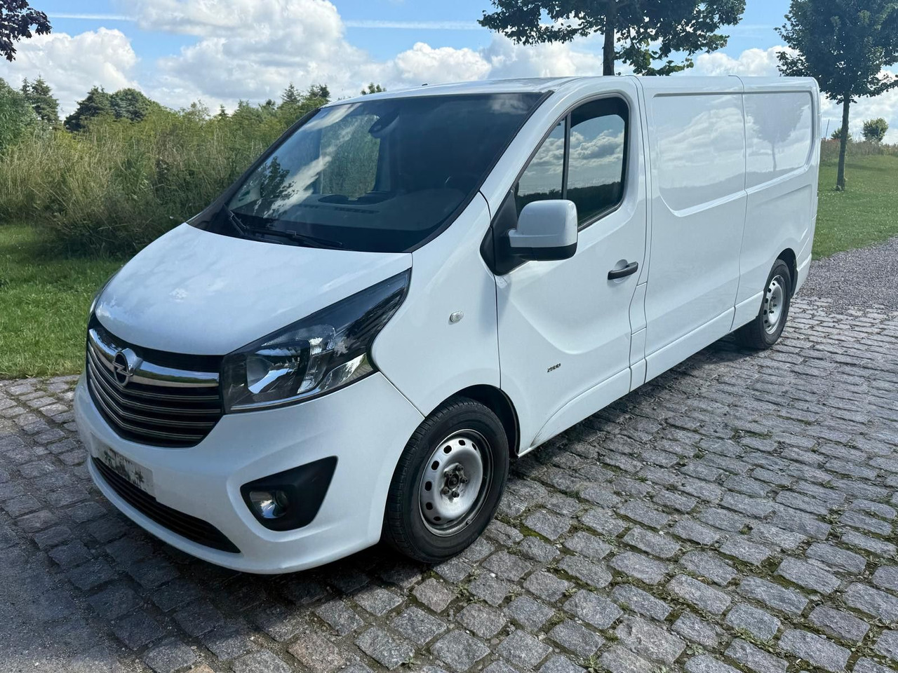 Opel Vivaro 1.6 cdti BiTurbo LANG *6000€ netto - Small van: picture 1 Opel Vivaro 1.6 cdti BiTurbo LANG *6000€ netto - Small van: picture 1