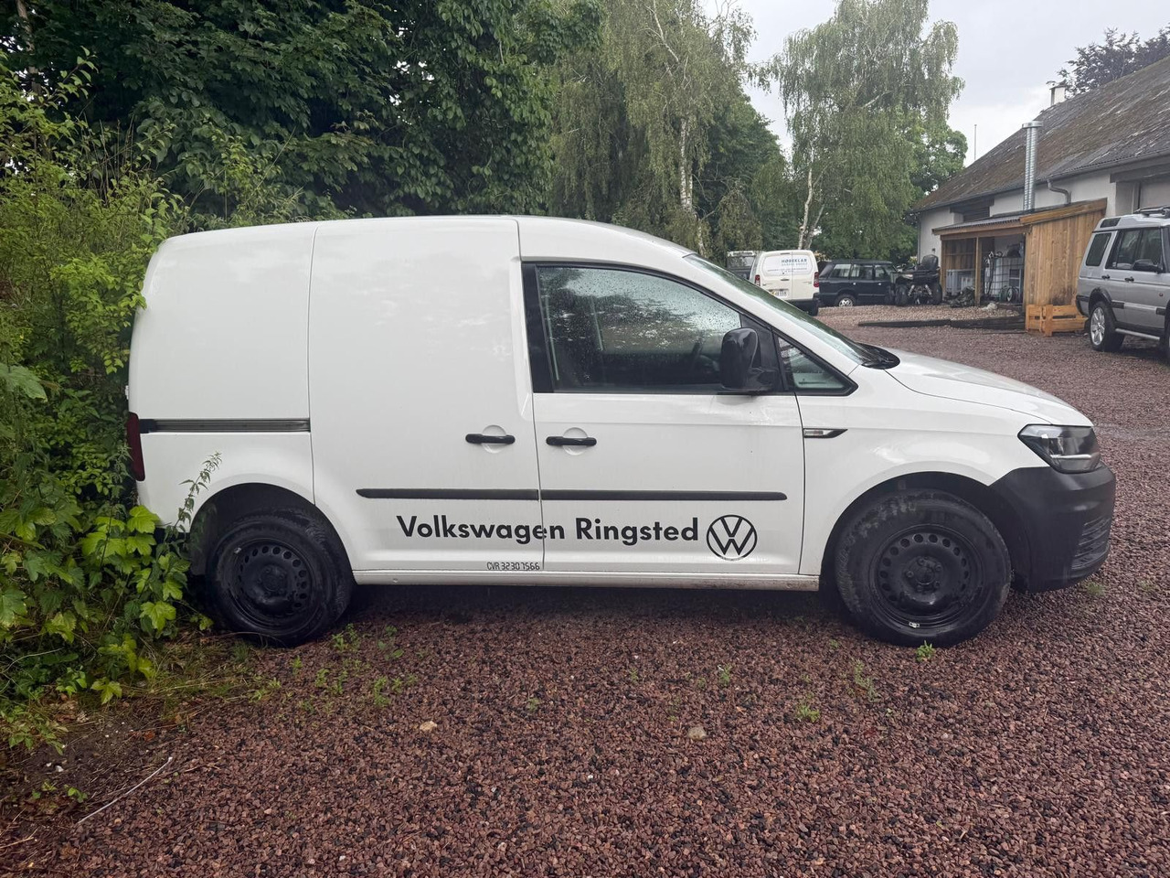 Volkswagen Caddy 2.0 TDI *A/C *ENGINE DEFECT - Small van: picture 3 Volkswagen Caddy 2.0 TDI *A/C *ENGINE DEFECT - Small van: picture 3