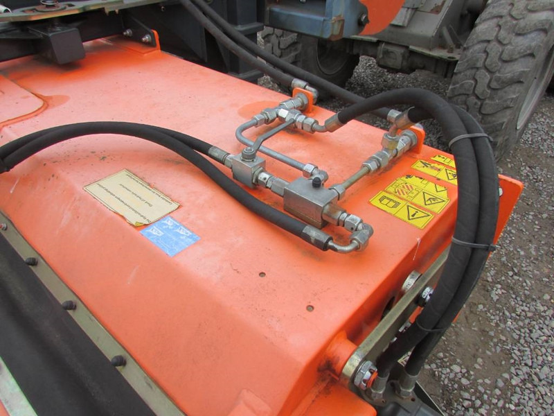 Tuchel Profi 600-230 Kehrbesen / 6.500 EUR - Attachment for Construction machinery: picture 5 Tuchel Profi 600-230 Kehrbesen / 6.500 EUR - Attachment for Construction machinery: picture 5