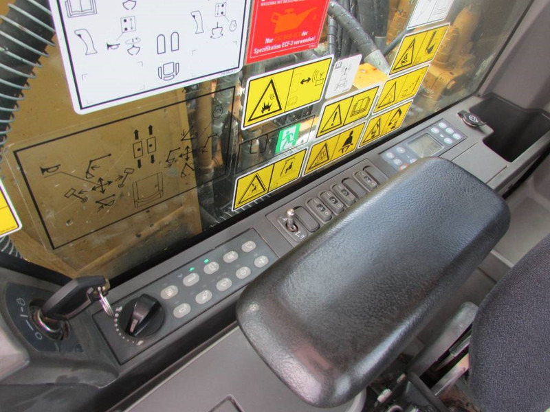 Crawler excavator Cat 313 F L Kettenbagger 65.000 EUR / AC: picture 12