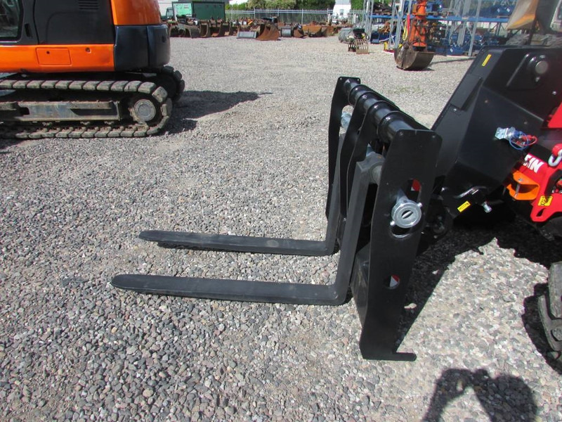 Faresin 6.25 Classic 52 Teleskoplader 55.000 EUR - Telescopic handler: picture 3 Faresin 6.25 Classic 52 Teleskoplader 55.000 EUR - Telescopic handler: picture 3
