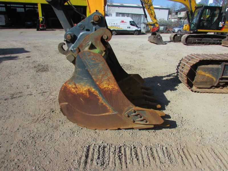 Hyundai HX 220 L Kettenbagger / 68.000 EUR / AC - Crawler excavator: picture 3 Hyundai HX 220 L Kettenbagger / 68.000 EUR / AC - Crawler excavator: picture 3