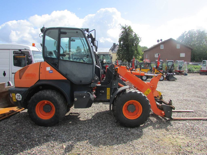 Komatsu WA 80-6 Radlader 26.000 EUR - Wheel loader: picture 1 Komatsu WA 80-6 Radlader 26.000 EUR - Wheel loader: picture 1