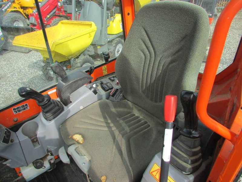 Kubota U 27-4 Minibagger 21.000 EUR - Mini excavator: picture 5 Kubota U 27-4 Minibagger 21.000 EUR - Mini excavator: picture 5