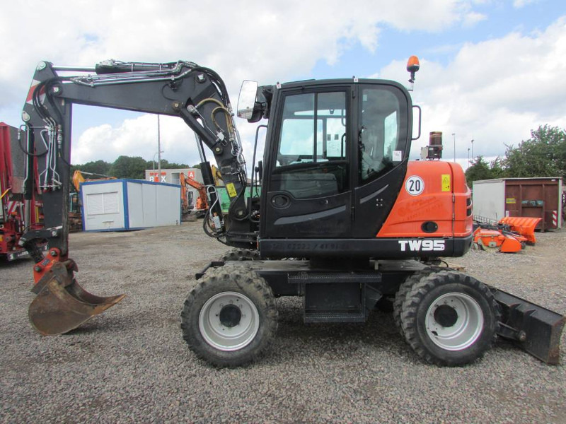 Terex TW 95 Mobilbagger 59.500 EUR / AC - Wheel excavator: picture 1 Terex TW 95 Mobilbagger 59.500 EUR / AC - Wheel excavator: picture 1