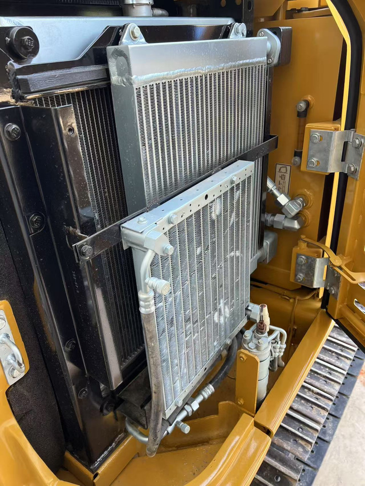 CATERPILLAR 305.5E2 - Mini excavator: picture 4 CATERPILLAR 305.5E2 - Mini excavator: picture 4