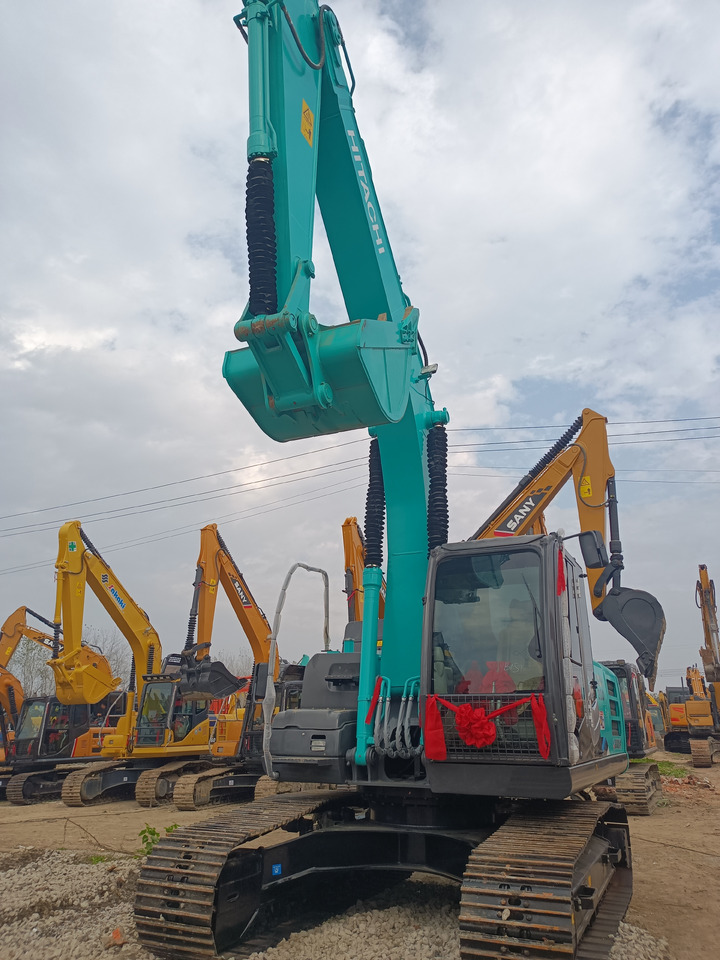 HITACHI ZX200-3 for sale, Crawler excavator, 26000 EUR - 9698722