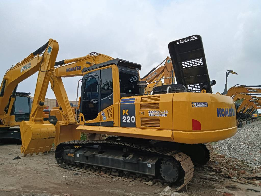 Komatsu PC 220-8 - Crawler excavator: picture 1 Komatsu PC 220-8 - Crawler excavator: picture 1