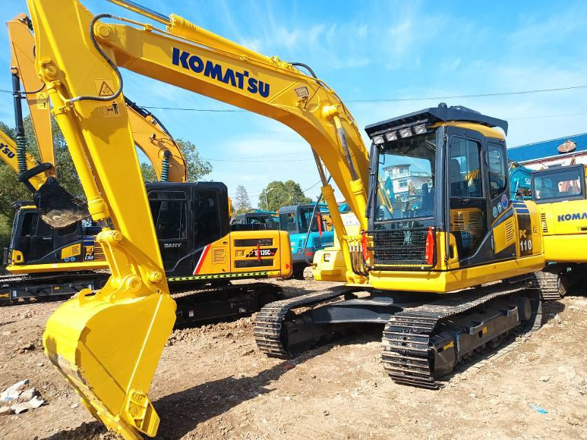 Komatsu PC110 - Crawler excavator: picture 1 Komatsu PC110 - Crawler excavator: picture 1