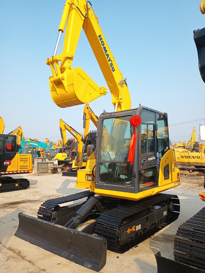 Komatsu PC70 - Crawler excavator: picture 3 Komatsu PC70 - Crawler excavator: picture 3