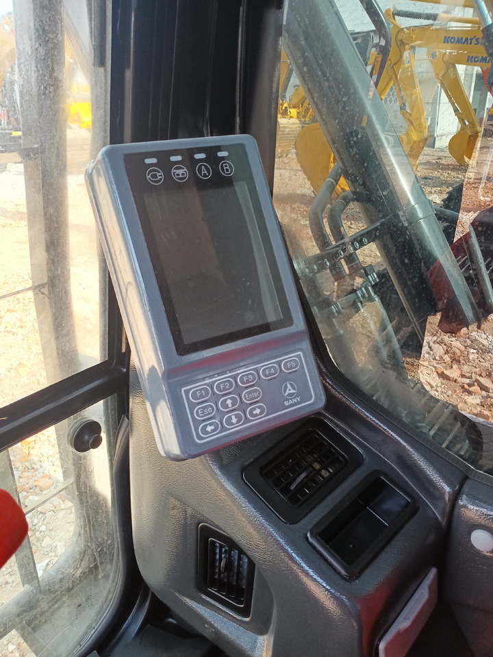 Crawler excavator SANY SY335H: picture 9