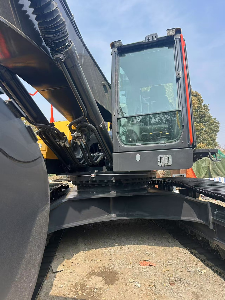 Volvo EC480 - Crawler excavator: picture 3 Volvo EC480 - Crawler excavator: picture 3