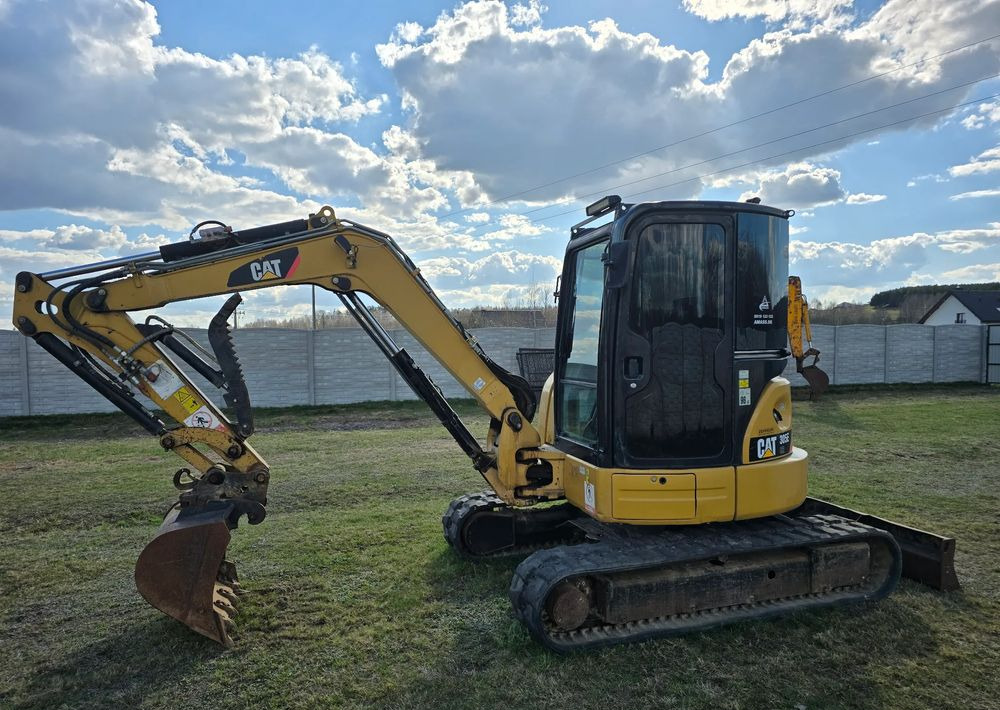 Caterpillar - Crawler excavator: picture 2 Caterpillar - Crawler excavator: picture 2