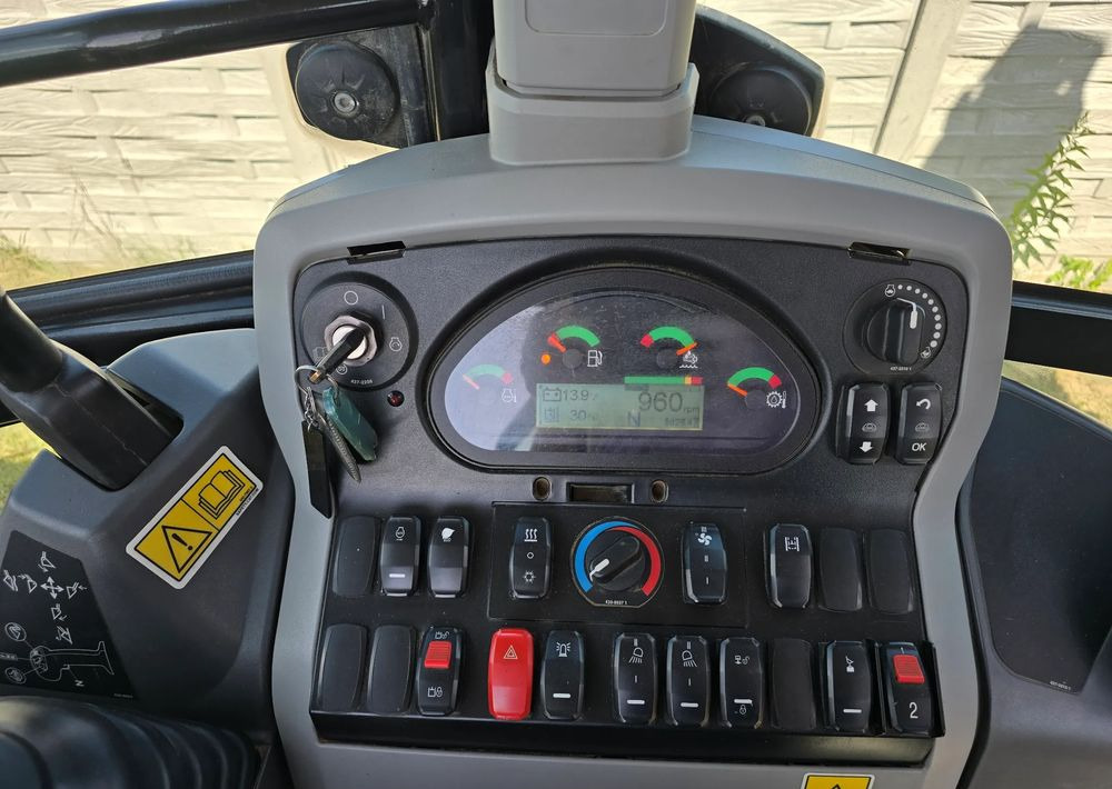 Caterpillar - Backhoe loader: picture 4 Caterpillar - Backhoe loader: picture 4