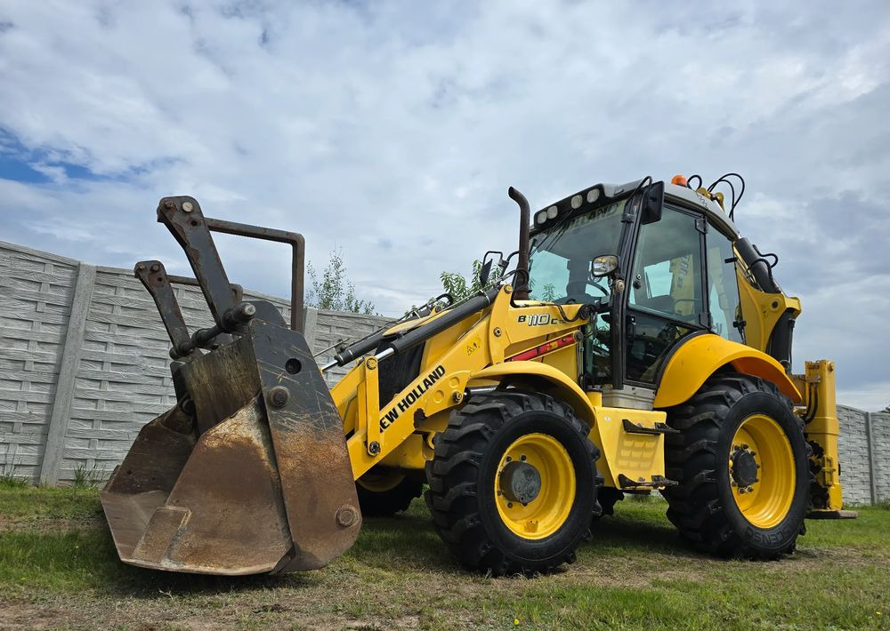 New Holland - Backhoe loader: picture 1 New Holland - Backhoe loader: picture 1