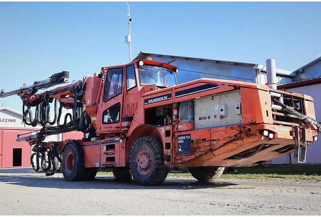 Tamrock AXERA T12 DATA-3.15 - Drilling rig: picture 1 Tamrock AXERA T12 DATA-3.15 - Drilling rig: picture 1