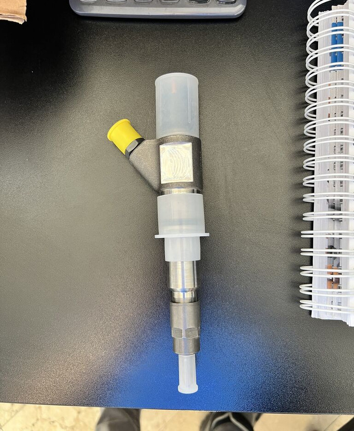 Bosch 2023 0445124014 Bosch 2010-2023 - Injector for Truck: picture 1 Bosch 2023 0445124014 Bosch 2010-2023 - Injector for Truck: picture 1