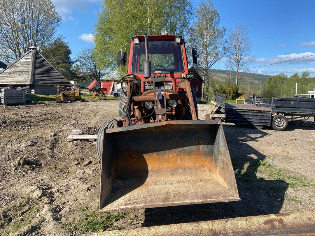 1975 Volvo BM T500 traktor med frontlaster - Farm tractor: picture 3 1975 Volvo BM T500 traktor med frontlaster - Farm tractor: picture 3