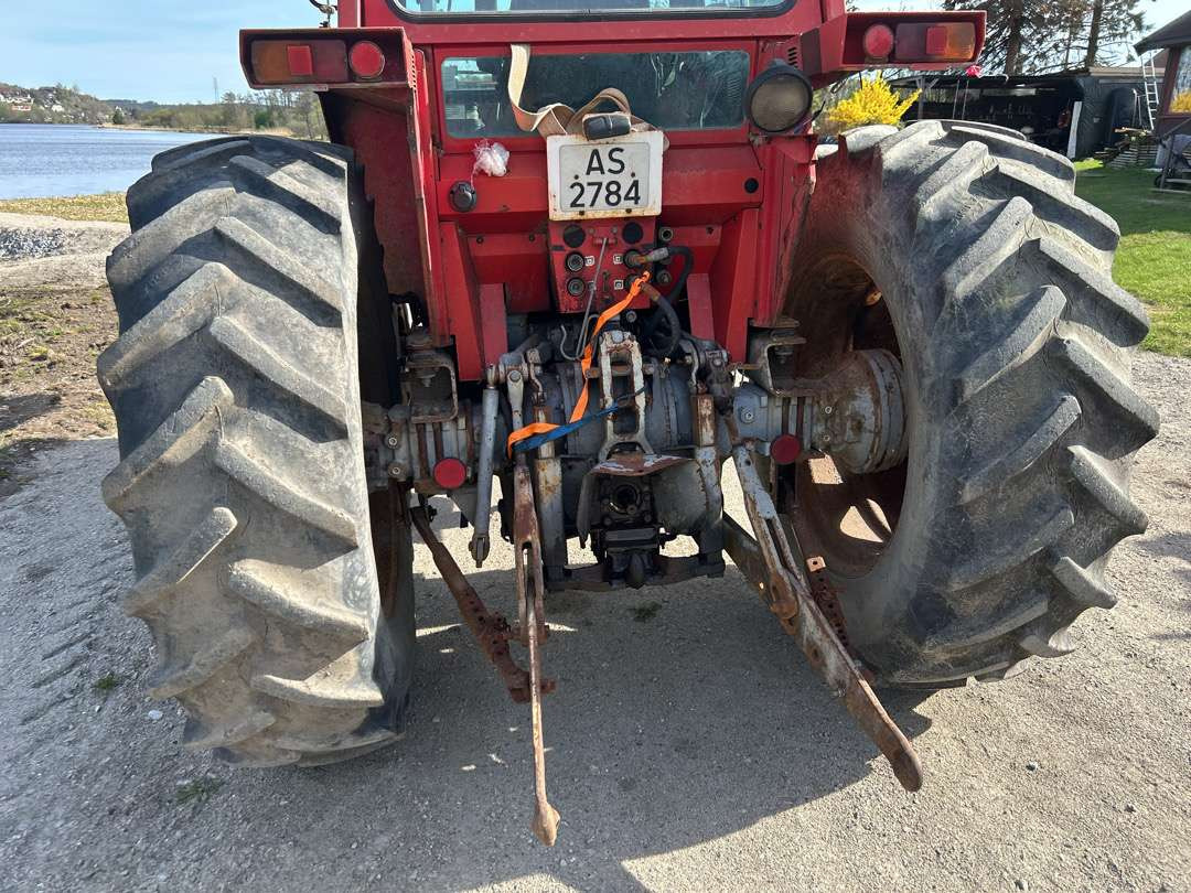 1981 Traktor MASSEY-FERGUSON MF 590-4 - Farm tractor: picture 5 1981 Traktor MASSEY-FERGUSON MF 590-4 - Farm tractor: picture 5