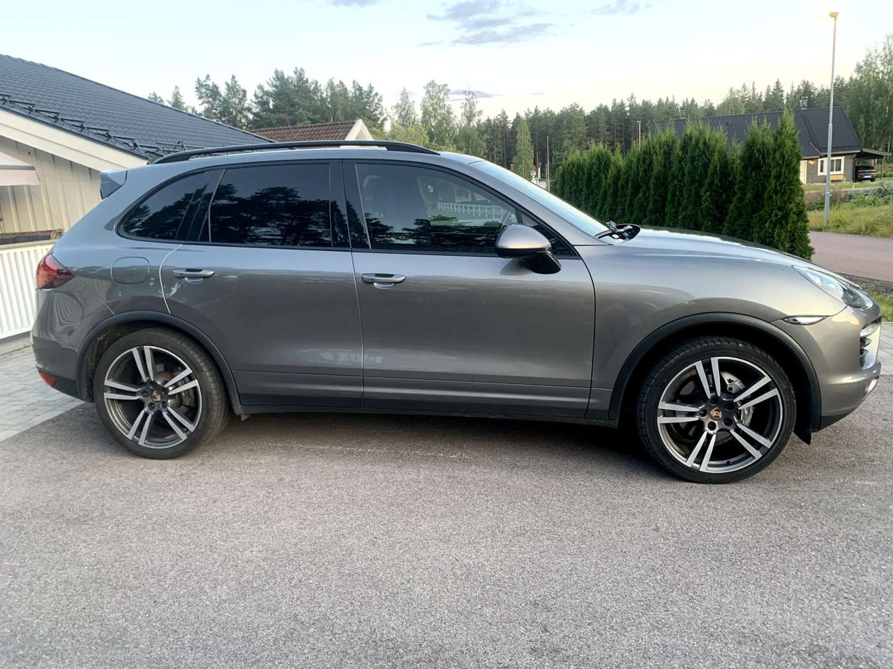 2014 Porsche Cayenne Diesel Turbo look PASM - Car: picture 4 2014 Porsche Cayenne Diesel Turbo look PASM - Car: picture 4