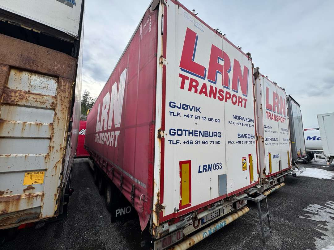 2015 KRONE Profi Liner / MEGA / Curtain / Lifting roof - Curtainsider semi-trailer: picture 1 2015 KRONE Profi Liner / MEGA / Curtain / Lifting roof - Curtainsider semi-trailer: picture 1