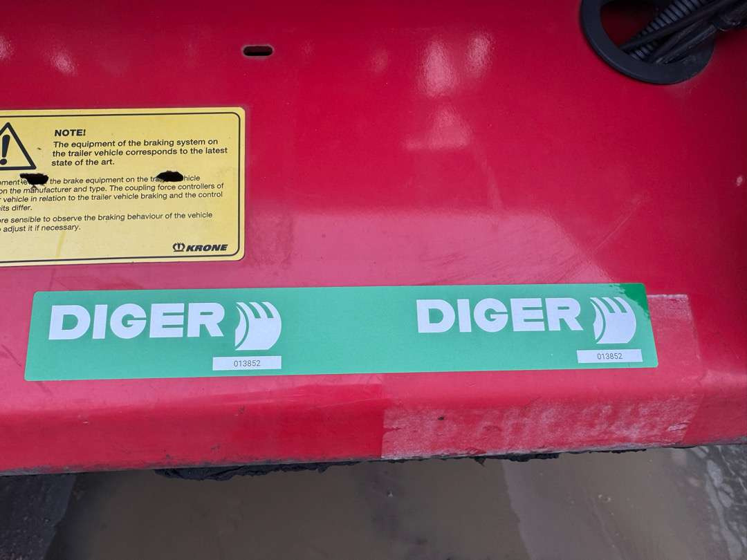 2015 KRONE Profi Liner / MEGA / Curtain / Lifting roof - Curtainsider semi-trailer: picture 2 2015 KRONE Profi Liner / MEGA / Curtain / Lifting roof - Curtainsider semi-trailer: picture 2