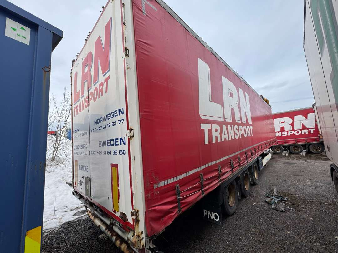 2015 KRONE Profi Liner / MEGA / Curtain / Lifting roof - Curtainsider semi-trailer: picture 3 2015 KRONE Profi Liner / MEGA / Curtain / Lifting roof - Curtainsider semi-trailer: picture 3